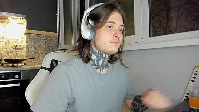 Snapshot of _torfin_ chatting on 12/05/24, 11:51 torfin online show from 12/05/24, 11:51