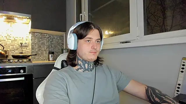 Snapshot of _torfin_ chatting on 12/07/24, 12:19 torfin online show from 12/07/24, 12:19