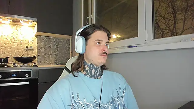 Snapshot of _torfin_ chatting on 01/10/25, 06:28 torfin online show from 01/10/25, 06:28