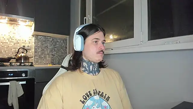 Snapshot of _torfin_ chatting on 01/12/25, 07:42 torfin online show from 01/12/25, 07:42