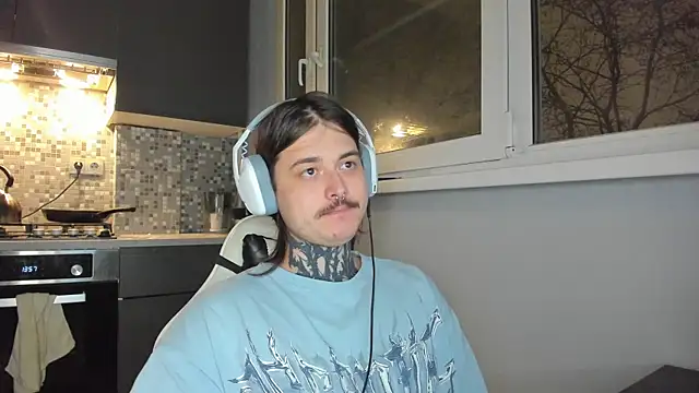 Snapshot of _torfin_ chatting on 01/13/25, 07:21 torfin online show from 01/13/25, 07:21