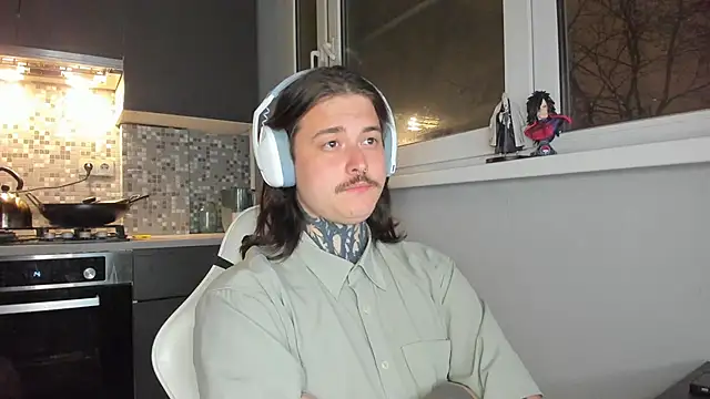 Snapshot of _torfin_ chatting on 02/08/25, 08:10 torfin online show from 02/08/25, 08:10