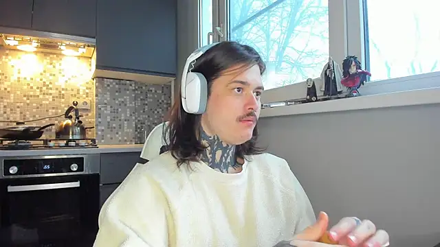 Snapshot of _torfin_ chatting on 02/11/25, 06:30 torfin online show from 02/11/25, 06:30