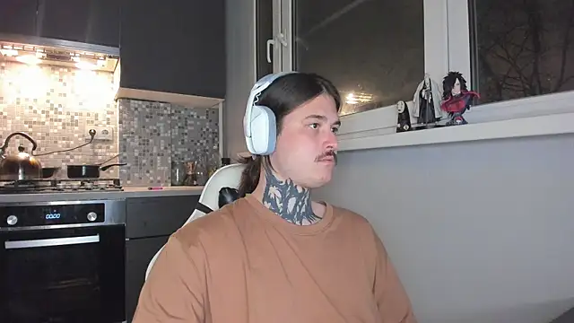 Snapshot of _torfin_ chatting on 02/14/25, 09:53 torfin online show from 02/14/25, 09:53