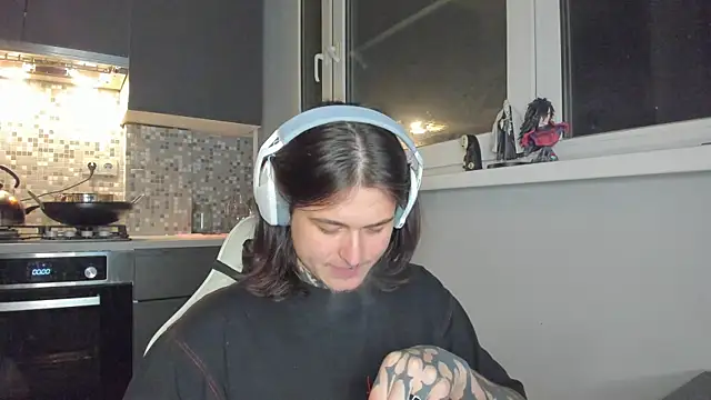 Snapshot of _torfin_ chatting on 03/07/25, 01:09 torfin online show from 03/07/25, 01:09