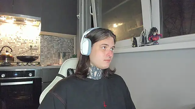 Snapshot of _torfin_ chatting on 03/07/25, 09:06 torfin online show from 03/07/25, 09:06