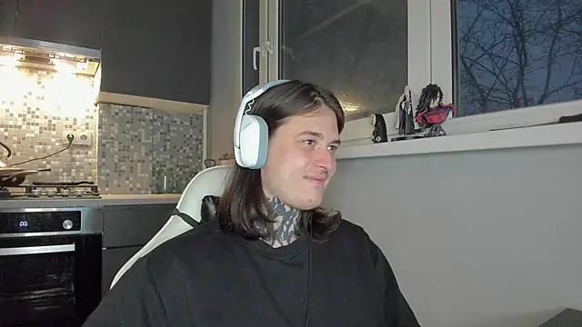 Snapshot of _torfin_ chatting on 03/12/25, 04:24 torfin online show from 03/12/25, 04:24