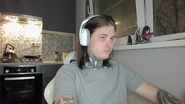 Snapshot of _torfin_ chatting on 03/14/25, 10:16 torfin online show from 03/14/25, 10:16