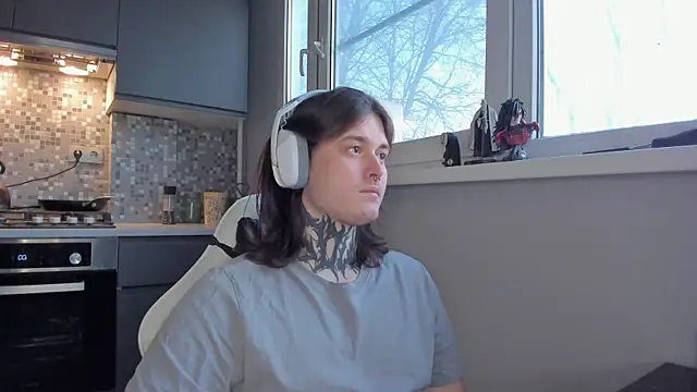 Snapshot of _torfin_ chatting on 03/15/25, 04:24 torfin online show from 03/15/25, 04:24