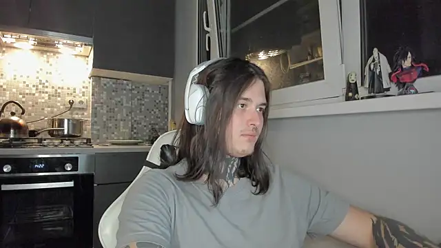 Snapshot of _torfin_ chatting on 03/21/25, 11:01 torfin online show from 03/21/25, 11:01