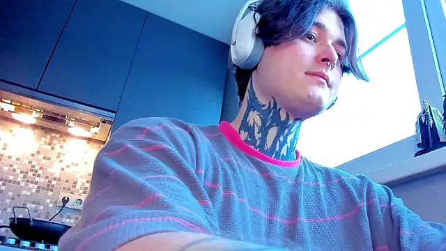 Snapshot of _torfin_ chatting on 02/03/26, 06:40 torfin online show from 02/03/26, 06:40