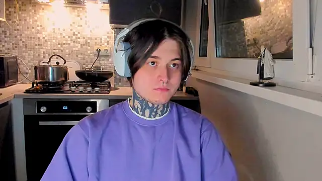 Snapshot of _torfin_ chatting on 02/21/26, 10:00 torfin online show from 02/21/26, 10:00