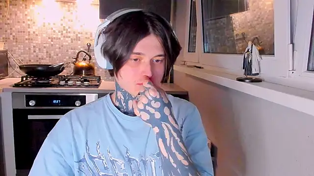 Snapshot of _torfin_ chatting on 03/01/26, 08:22 torfin online show from 03/01/26, 08:22