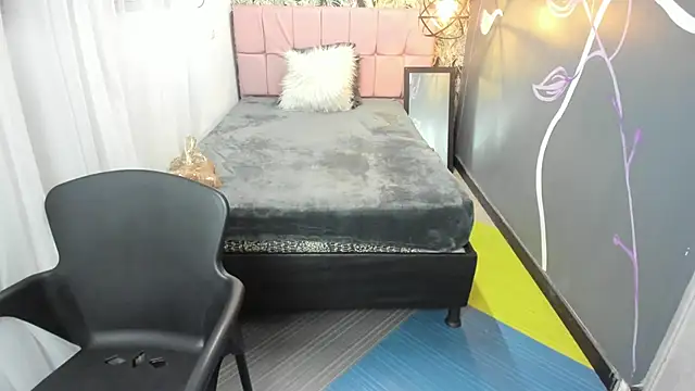 EmmaaEvans  online show from 01/27/25, 11:54