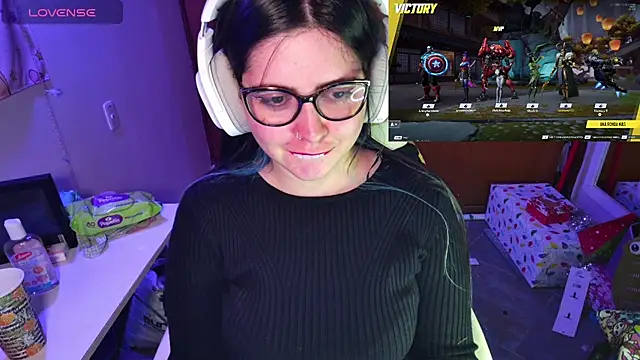 Vallolet Spencer online show from 12/23/24, 05:28