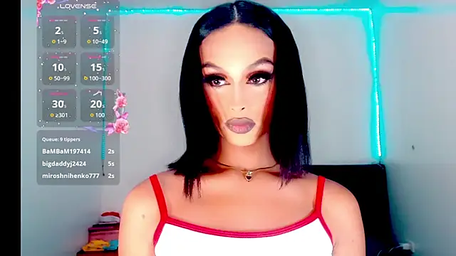  Riannagarcia  online show from 12/15/25, 10:41