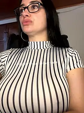 preetypeach online show from 01/11/26, 09:09