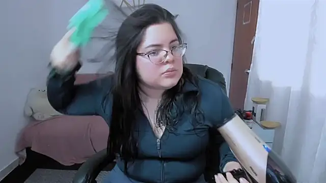 Aria Fullbuster online show from 11/30/25, 07:51