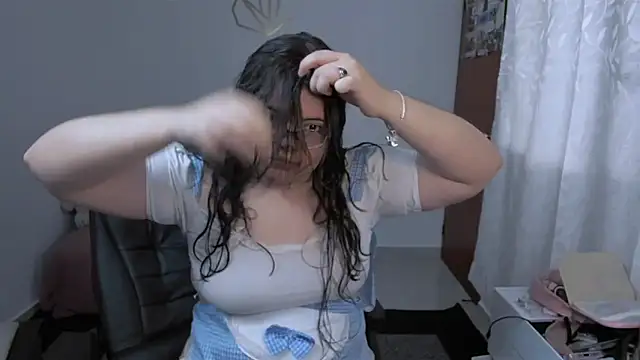 Aria Fullbuster online show from 02/03/26, 08:47