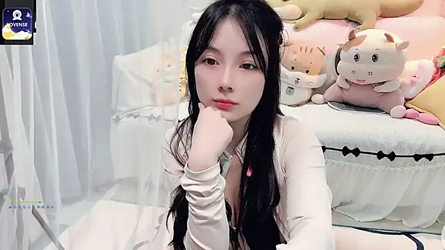 Snapshot of AKiKi711 chatting on 09/21/25, 05:03 AKiKi711 online show from 09/21/25, 05:03