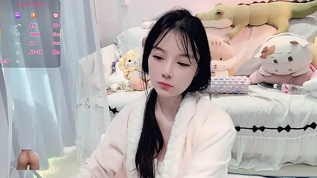 AKiKi711 online show from 12/05/25, 04:21