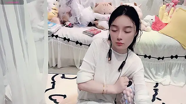 AKiKi711 online show from 05/22/26, 04:56