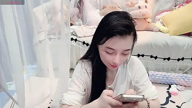 AKiKi711 online show from 06/04/26, 04:51
