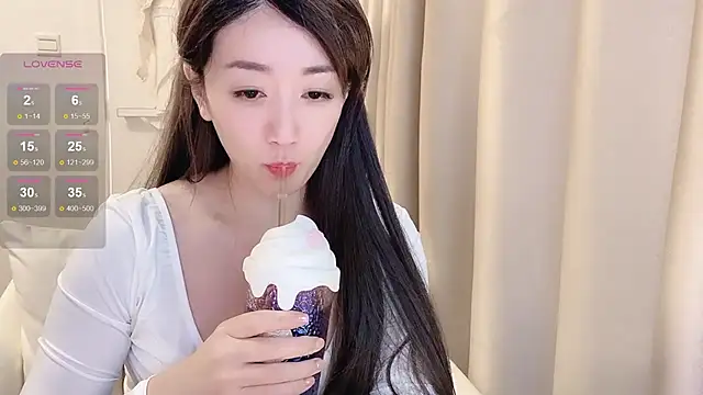 Snapshot of NIna-7 chatting on 01/15/25, 04:47 NIna-7 online show from 01/15/25, 04:47