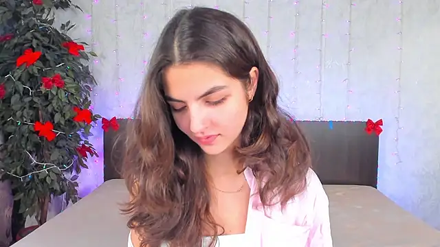 Milana Crystal  online show from 12/29/24, 08:00