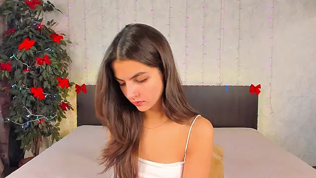 Milana Crystal  online show from 01/03/25, 08:10