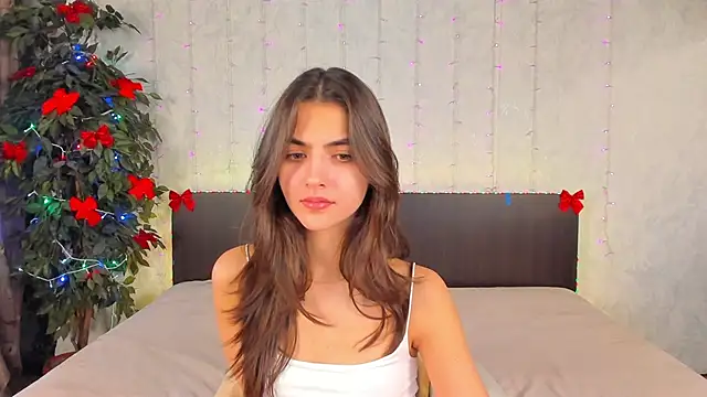 Milana Crystal  online show from 01/03/25, 11:14