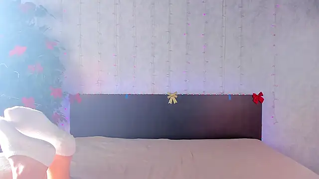 Milana Crystal  online show from 01/05/25, 11:37