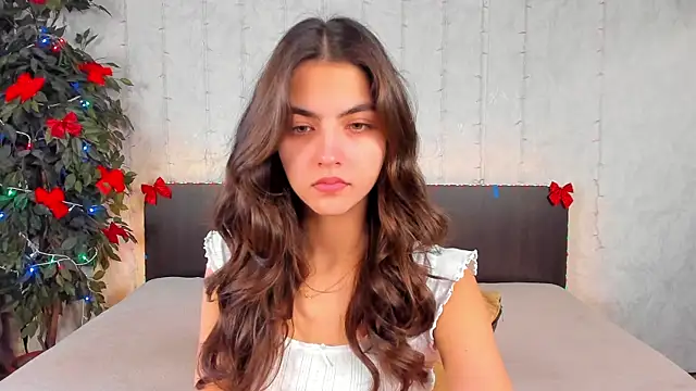 Milana Crystal  online show from 01/15/25, 08:09