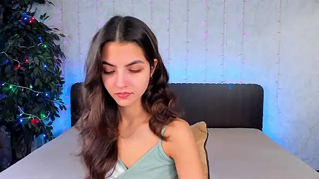 Milana Crystal  online show from 01/30/25, 08:22