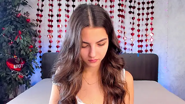 Milana Crystal  online show from 02/19/25, 08:12