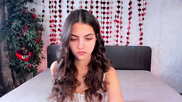 Milana Crystal  online show from 03/05/25, 08:21