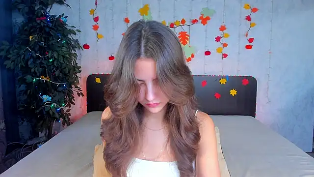 Milana Crystal  online show from 11/13/25, 08:13