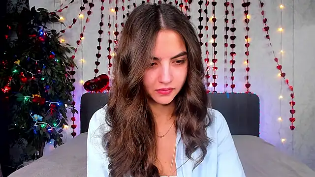 Milana Crystal  online show from 02/14/26, 08:11