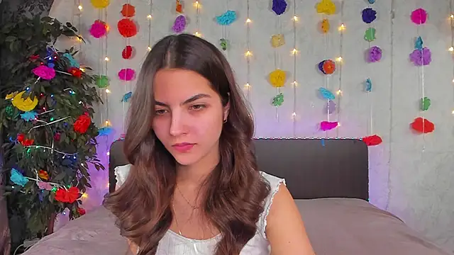 Milana Crystal  online show from 03/25/26, 08:09