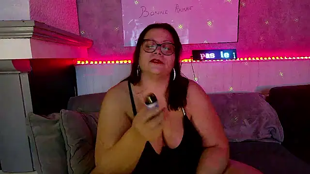 Lola-squirt online show from 01/16/26, 10:03