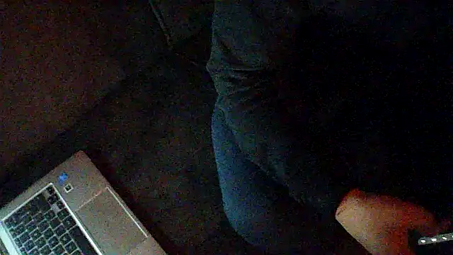 kiksnap-meistro5 online show from 04/03/26, 03:04