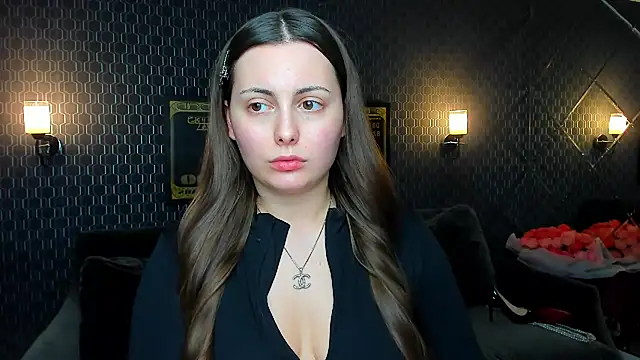 Snapshot of _extraterrestrial_ chatting on 10/07/25, 05:10  extraterrestrial  online show from 10/07/25, 05:10