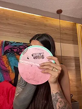 Snapshot of Cori_Paige chatting on 11/28/25, 04:04 Cori Paige online show from 11/28/25, 04:04