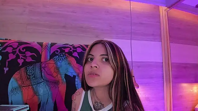 Cori Paige online show from 05/05/26, 03:58
