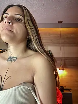 Cori Paige online show from 06/05/26, 04:19