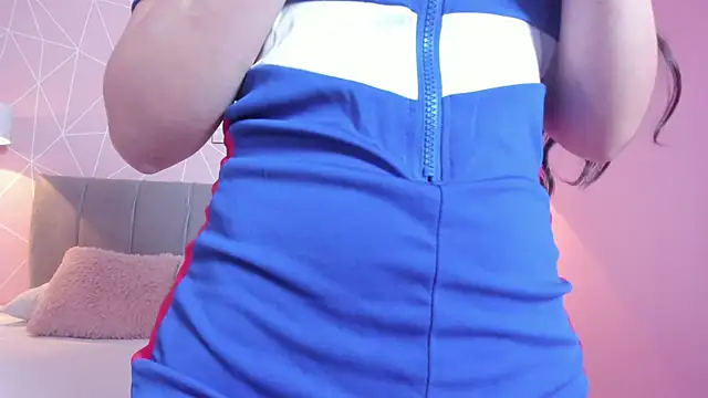 Snapshot of zara__sweet chatting on 02/19/25, 06:54 zara sweet online show from 02/19/25, 06:54