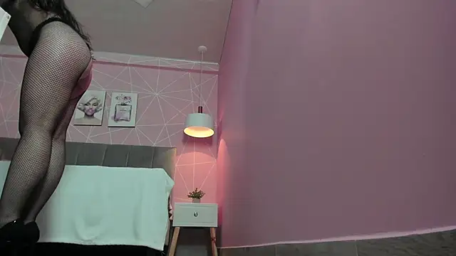 Snapshot of zara__sweet chatting on 02/21/25, 03:54 zara sweet online show from 02/21/25, 03:54