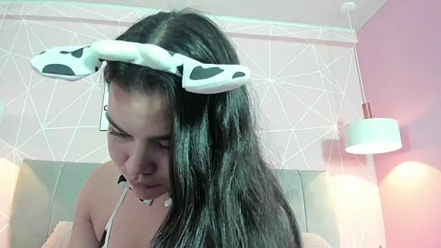 Snapshot of zara__sweet chatting on 02/25/25, 07:03 zara sweet online show from 02/25/25, 07:03