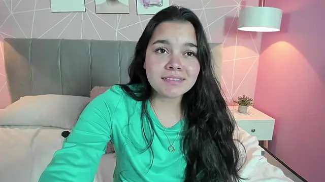 Snapshot of zara__sweet chatting on 03/07/25, 06:54 zara sweet online show from 03/07/25, 06:54