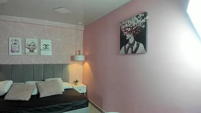 Snapshot of zara__sweet chatting on 10/29/25, 01:24 zara sweet online show from 10/29/25, 01:24